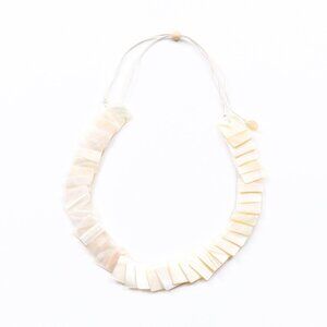 Necklace - Mother-Of-Pearl Playa, Pearl White